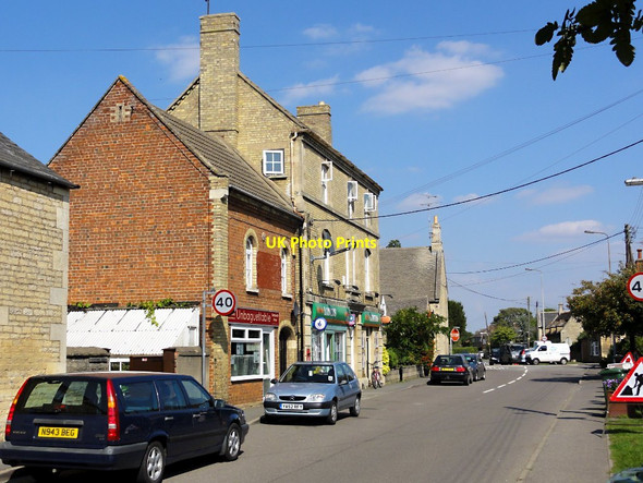 Photo 6"x4" Langtoft Village Centre Market Deeping c2011