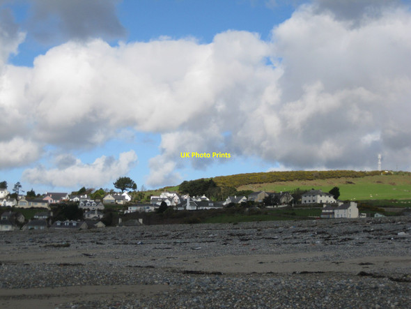 Photo 6"x4" Stad Merllyn a Mynydd Ednyfed - Merllyn estate and Mynydd Ednyfed Criccieth c2012