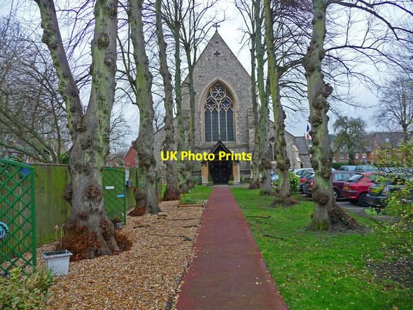 Photo 6"x4" Winchester - Holy Trinity Church Winchester c2012