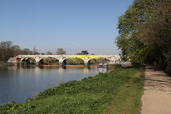 Photo 6"x4" Richmond Lock and Footbridge Richmond\/TQ1874 c2012