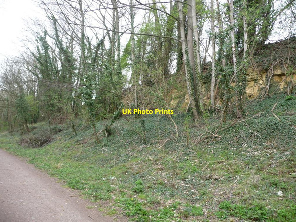 Photo 6"x4" Rockface near Ingbarrow bridge Wetherby c2012