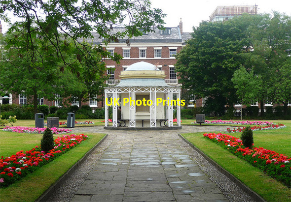 Photo 6"x4" Garden house, Abercromby Square, Liverpool Liverpool c2011