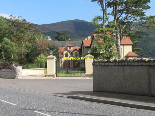 Photo 6"x4" Gated dwellings on the Warrenpoint Road Rostrevor c2011