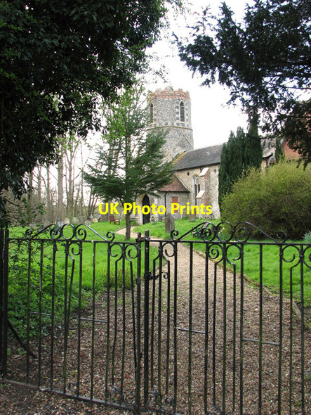Photo 6"x4" St Margaret's church viewed from the churchyard gate Brockdish c2012