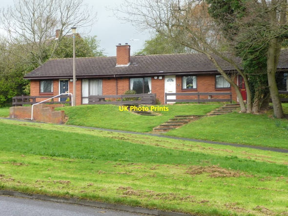 Photo 6"x4" Bungalows on Stirling Lane, Rowlands Gill Rowlands Gill c2012