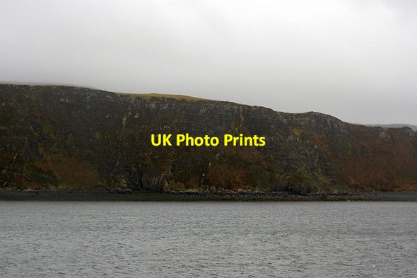 Photo 6"x4" Crags, Uig Uig\/NG3963 c2012