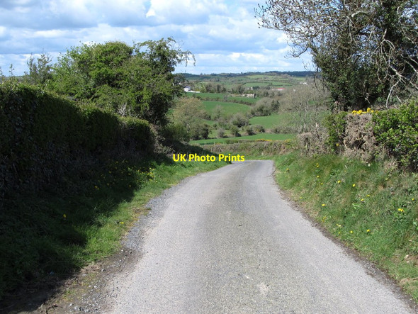 Photo 6"x4" The descending Greenhill Road Rathfriland c2012