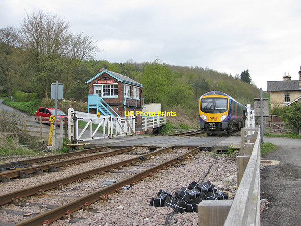 Photo 6"x4" York - bound train at Kirkham Abbey Kirkham\/SE7365 c2012
