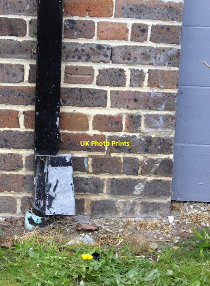 Photo 6"x4" Benchmark on #82 The Broadway Loughton\/TQ4396 c2012