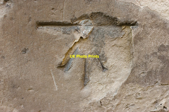 Photo 6"x4" 1GL Bolt Bench Mark, St Nicholas Church Warwick c2012