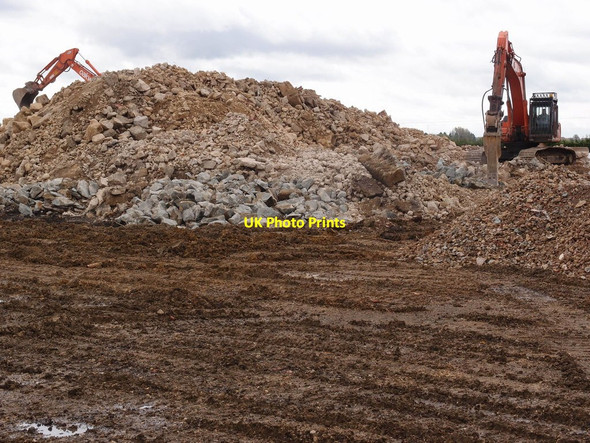 Photo 6"x4" Food for the crusher Girton\/TL4262 c2012