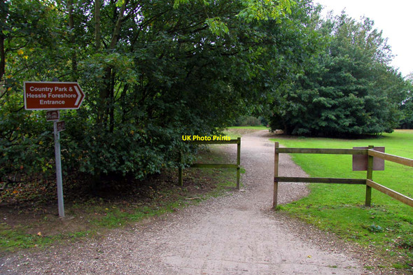 Photo 6"x4" Footpath to the Humber foreshore Hessle\/TA0326 c2011