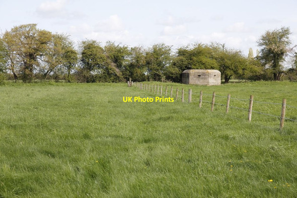 Photo 6"x4" Looking back Eaton Hastings c2012