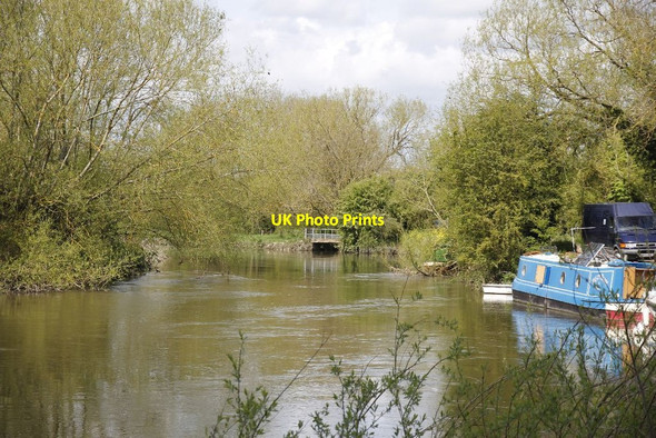 Photo 6"x4" Looking towards the footbridge Eaton Hastings c2012