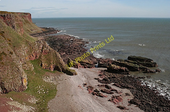Photo 6"x4" Prail Castle Auchmithie c2007