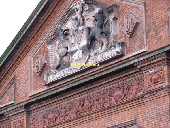 Photo 6"x4" The Belfast Coat of Arms  on the Klondyke Building Belfast c2012