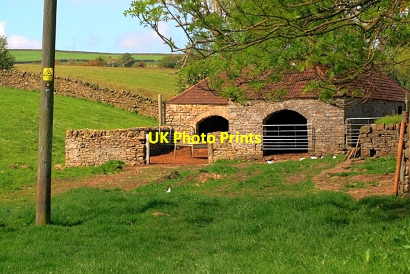 Photo 6"x4" Barn at Towdy Potts Upper Town\/NZ0737 c2012