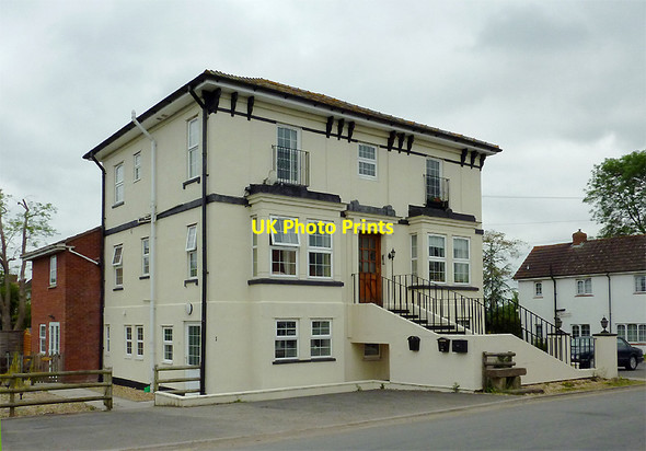 Photo 6"x4" The Patch House near Slimbridge, Gloucestershire Shepherd's Patch c2012