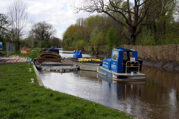 Photo 6"x4" Repair barges on the Kennet and Avon Canal Ufton Green c2012