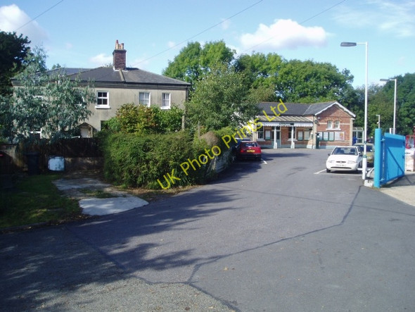 Photo 6"x4" Buxted Railway Station Uckfield c2005