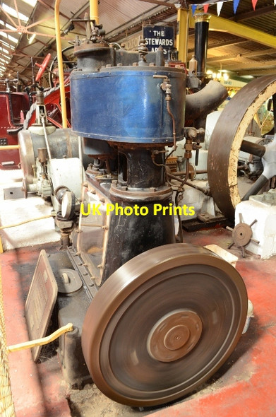 Photo 6"x4" Enclosed Steam Engine Buckenham c2012