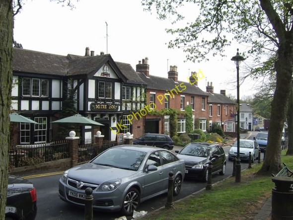 Photo 6"x4" Mitre Inn and Mitre Terrace, Lower Green, Tettenhall Wolverhampton c2007