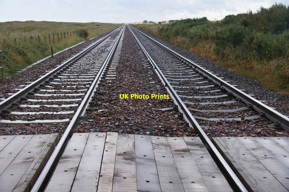 Photo 6"x4" Railway from Dundee to Aberdeen, just south of Arbroath Elliot c2012