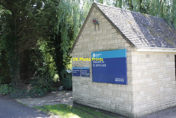 Photo 6"x4" Welcome to St John's Lock Lechlade on Thames c2012