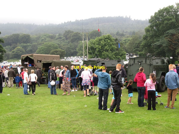 Photo 6"x4" Vintage military vehicle exhibition at Donard Park Newcastle\/J3732 c2012