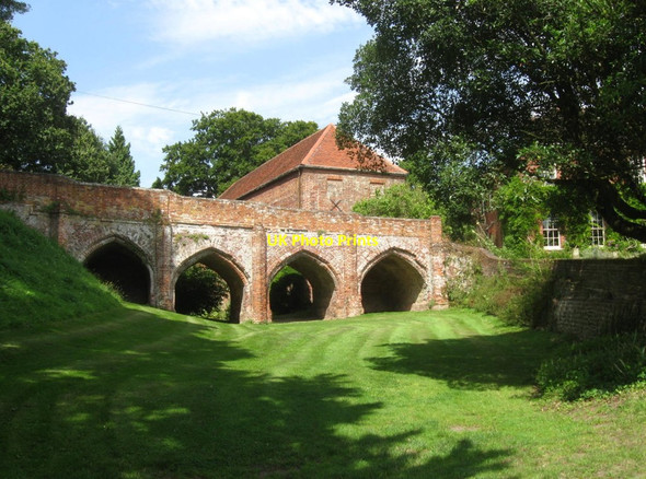Photo 6"x4" Norman bridge, Hedingham Castle, Essex Castle Hedingham c2012