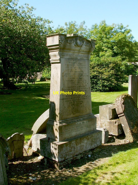 Photo 6"x4" The gravestone of Matthew Turnbull Alexandria c2012