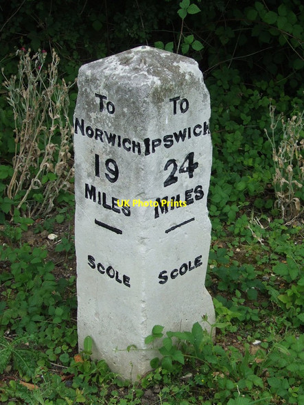 Photo 6"x4" Old Milestone Scole c2012
