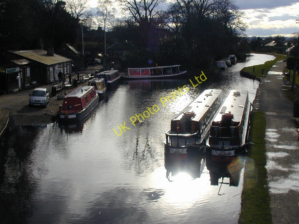 Photo 6"x4" Linlithgow canal basin Linlithgow c2006