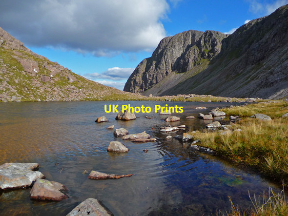 Photo 6"x4" The bealach between Coire Lair and Coire Grannda Sgorr Ruadh c2012