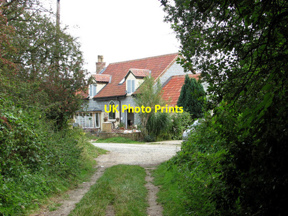 Photo 6"x4" Cottage beside the footpath to St John's Road, Belton Belton\/TG4802 c2012