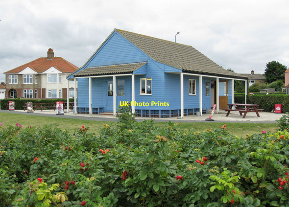 Photo 6"x4" Clifftop cafe Cromer\/TG2142 c2012