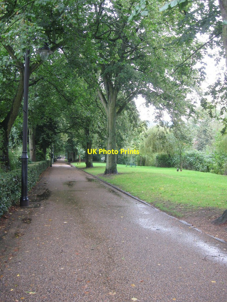 Photo 6"x4" A walk in the park, Matlock, Derbyshire Matlock c2012