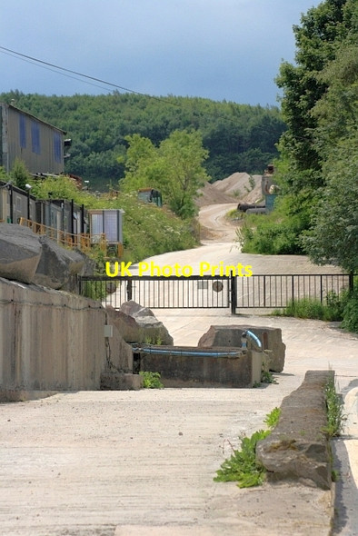 Photo 6"x4" Access to Grange Mill Quarry Grangemill c2012