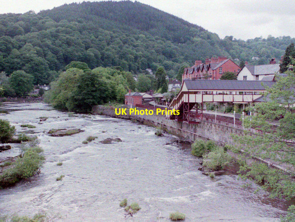 Photo 6"x4" Llangollen Station and the River Dee, 2004 Llangollen c2004