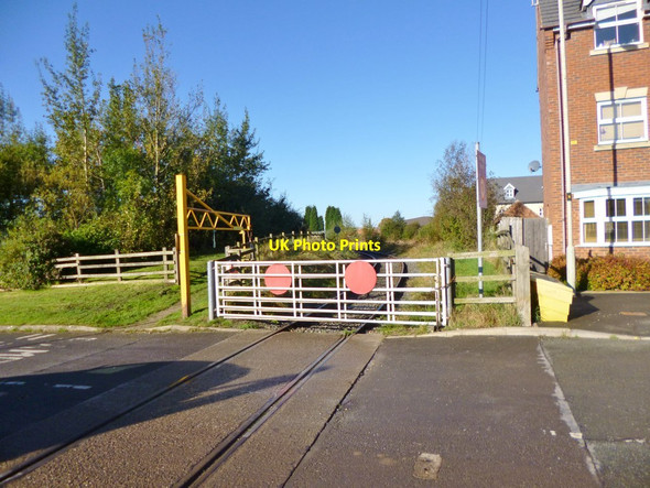 Photo 6"x4" Snibston, level crossing Coalville c2012