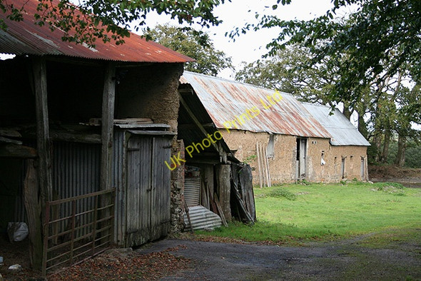 Photo 6"x4" Knowstone: barns at Wiston Roachill c2006