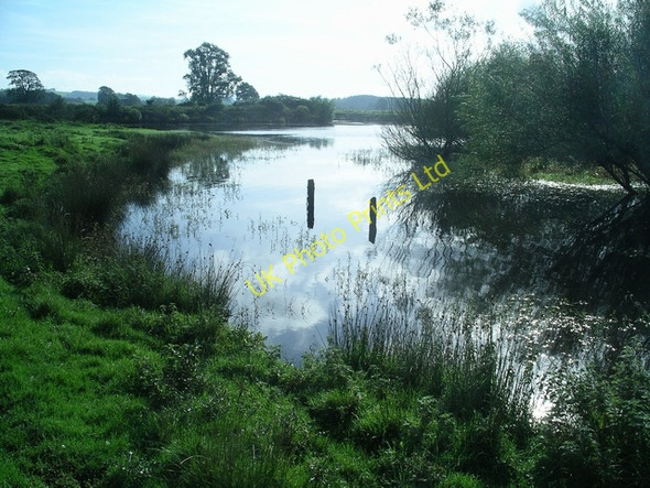 Photo 6"x4" An island once more Lochmaben c2006