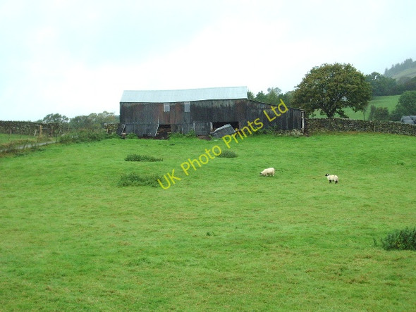 Photo 6"x4" Corrugated iron barn Staveley\/SD4698 c2006