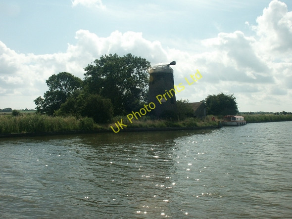 Photo 6"x4" Oby Mill Upton\/TG3912 c2006