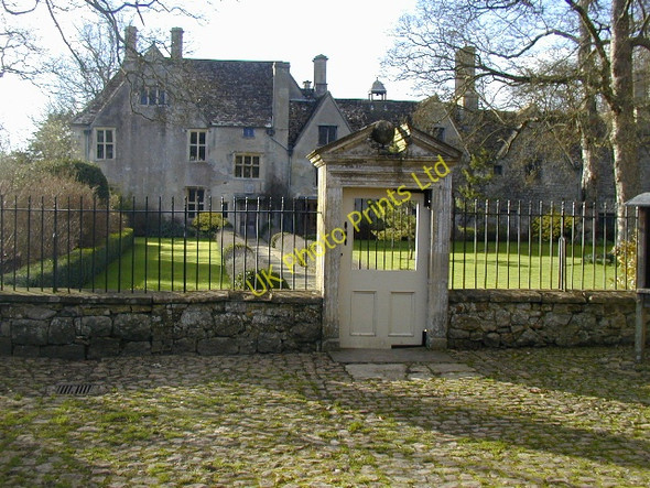 Photo 6"x4" Avebury Manor Avebury Trusloe c2004