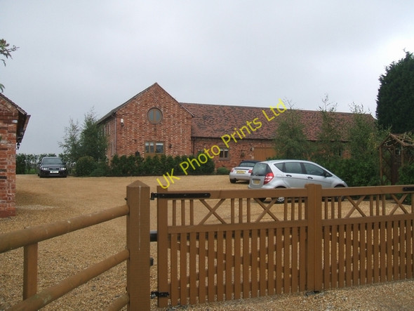Photo 6"x4" Brick barns at Lawn Farm Coven Lawn c2006