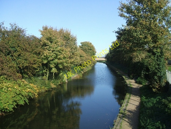 Photo 6"x4" Wyrley and Essington Canal Brownhills\/SK0405 c2006
