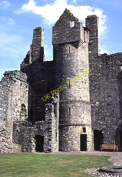 Photo 6"x4" Balvenie Castle Dufftown c1983