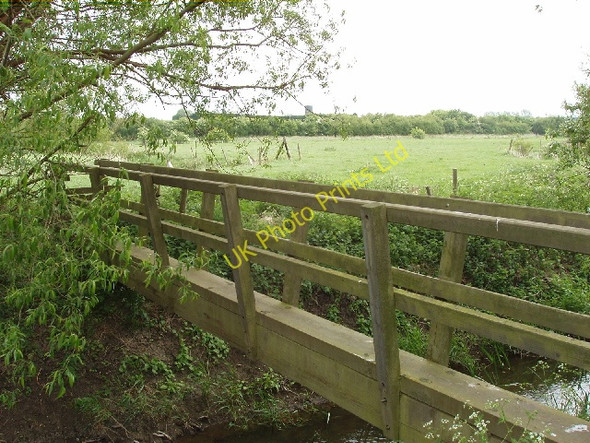 Photo 6"x4" Footbridge over River Thame Elmhurst\/SP8215 c2007