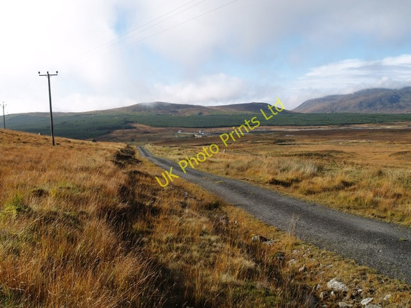 Photo 6"x4" Road to Coire Lodge Ruighe Ghlas c2006